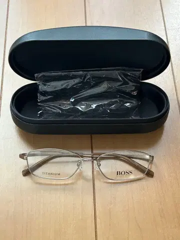 HUGO BOSS 안경 HB11200/안경 케이스