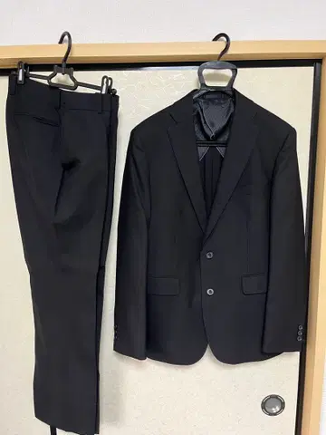 남성용 수트 상하의 세트 블랙 신장 176cm 착용