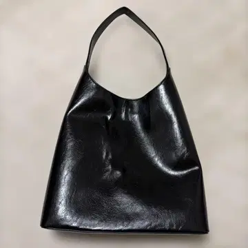 OHOTORO 숄더백 블랙