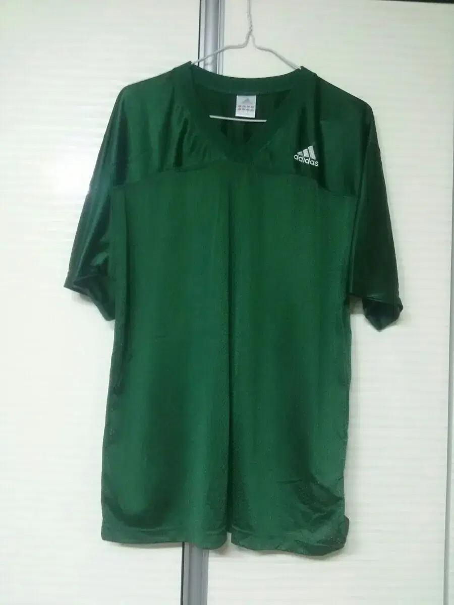 [XL] Adidas mesh material sportswear top