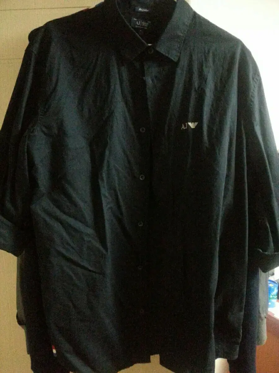 [105] Genuine Almani Black Shirt