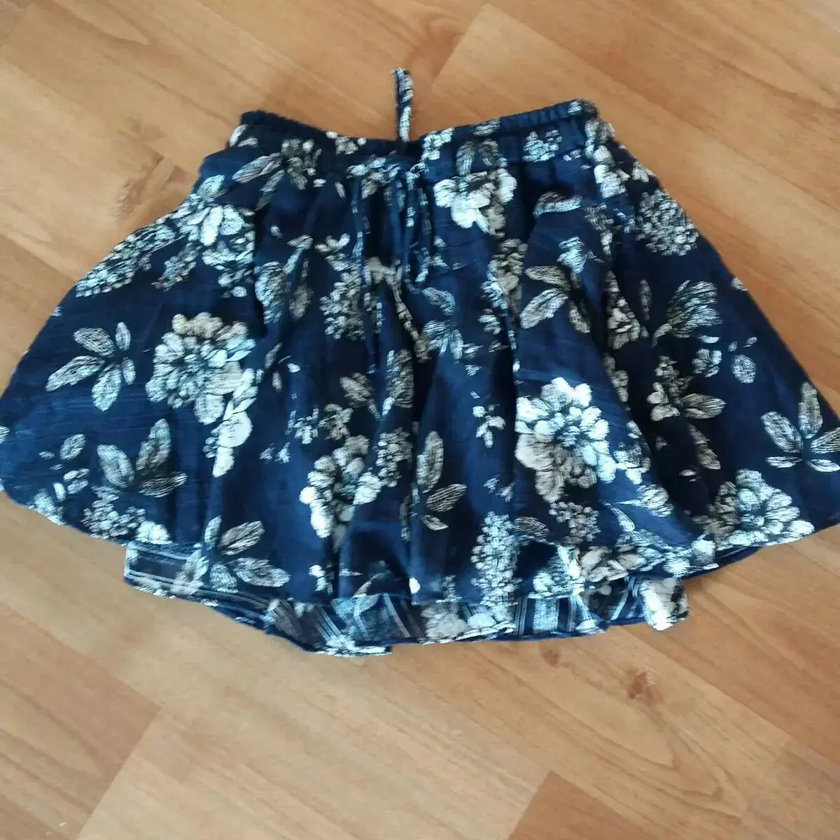 [FREE] Flower Skirt Pants