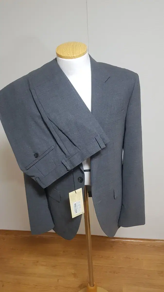 95 XESS Stylish Gray Suit Set Sells