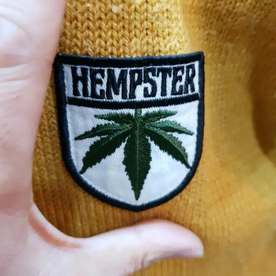 히스테릭글래머 울 hempster 자수로고 배색 가디건 일본판정품