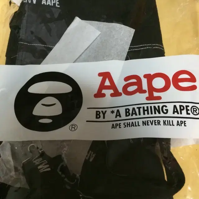 aape 에이프 정품 오버롤 멜빵 청반바지