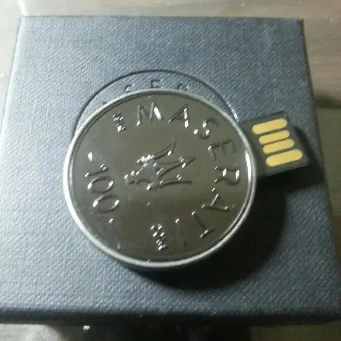 레어) 마세라티 100주년 기념 USB 8GB