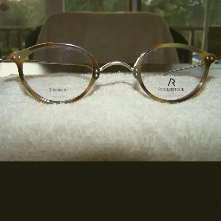 코받침 없는 안경 rodenstock