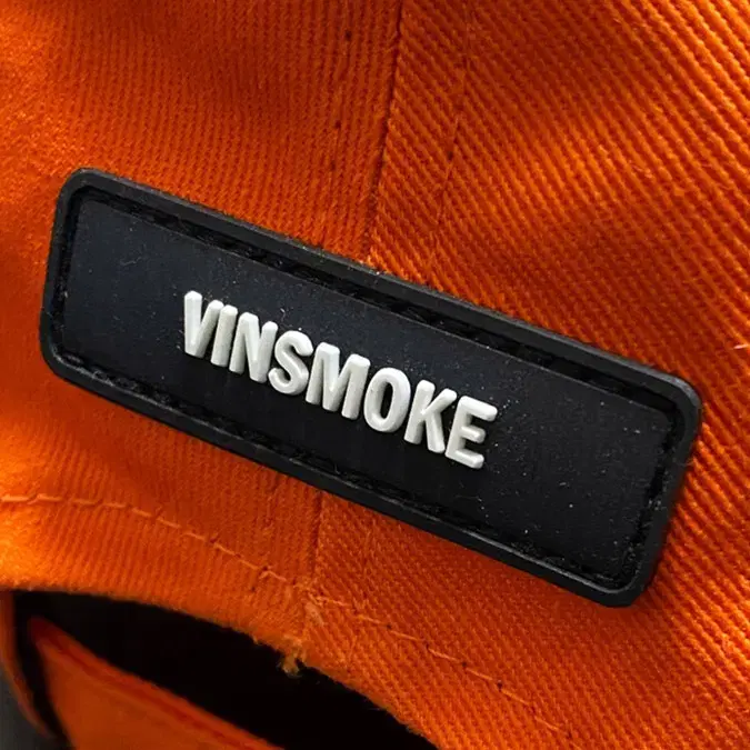 [정품] VINSMOKE 빈스모크 OV 스몰로고 자수 볼캡 오렌지