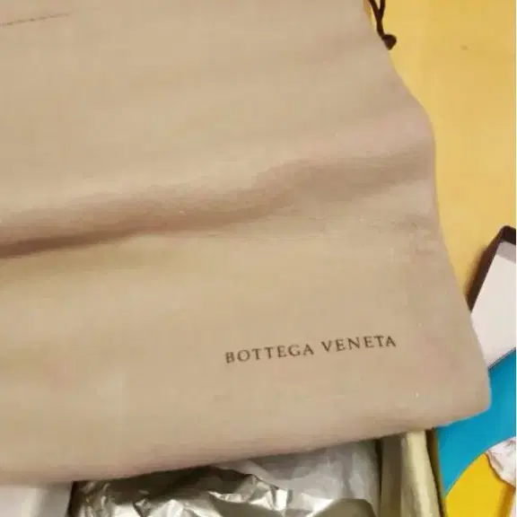 [정품] 보테가베네타 BottegaVeneta 가죽 페이던트 플랫/단화