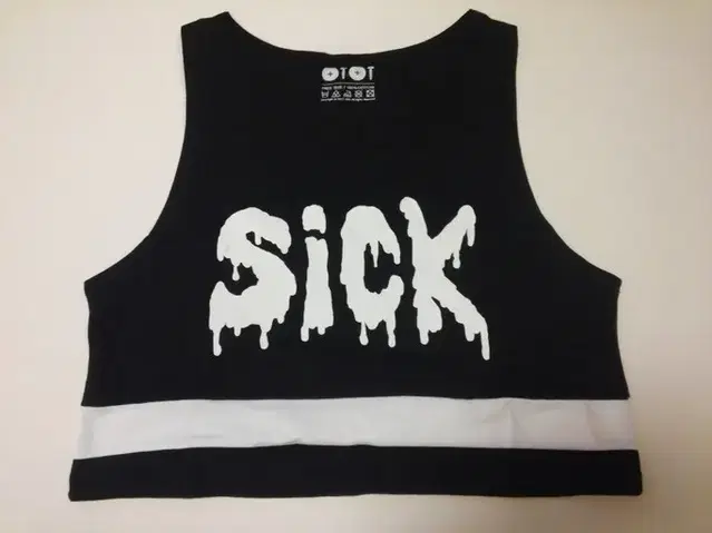 oioi sick 크롭티 블랙