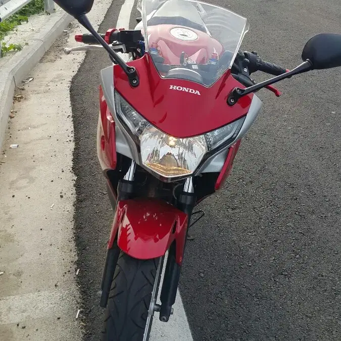 cbr250r 오늘지금 즉시 급매합니다 서류풀 대구직! 흥정가능