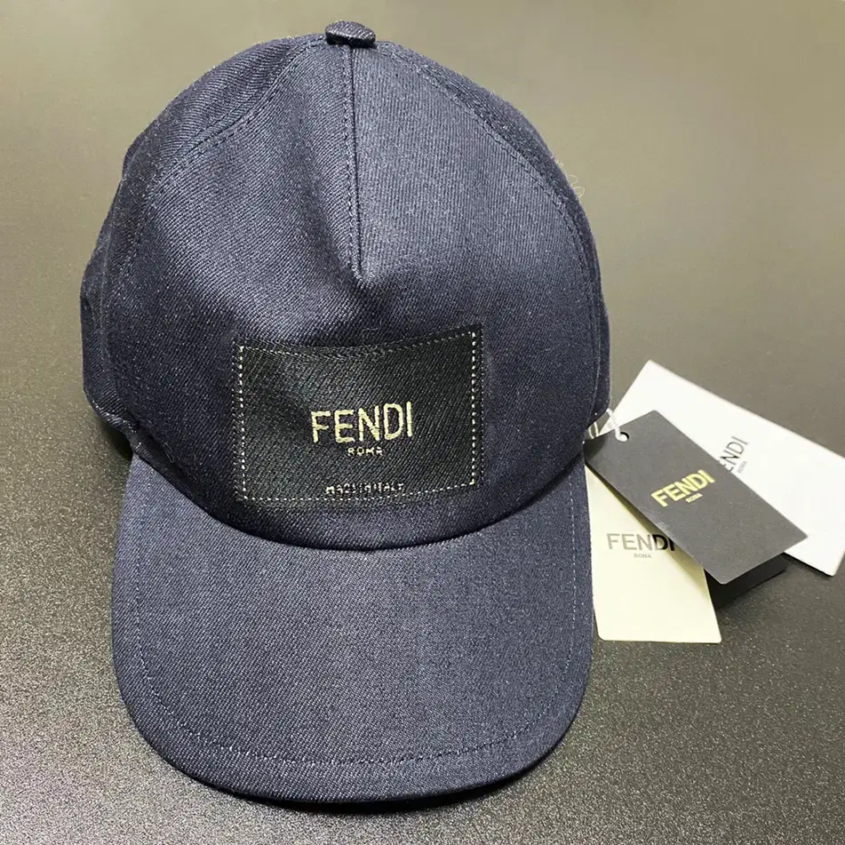 [정품] FENDI 펜디 베이스볼 데님볼캡(새제품)