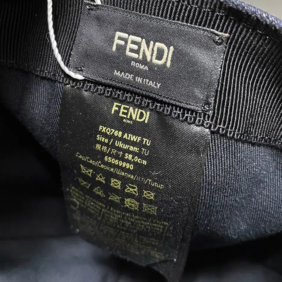 [정품] FENDI 펜디 베이스볼 데님볼캡(새제품)