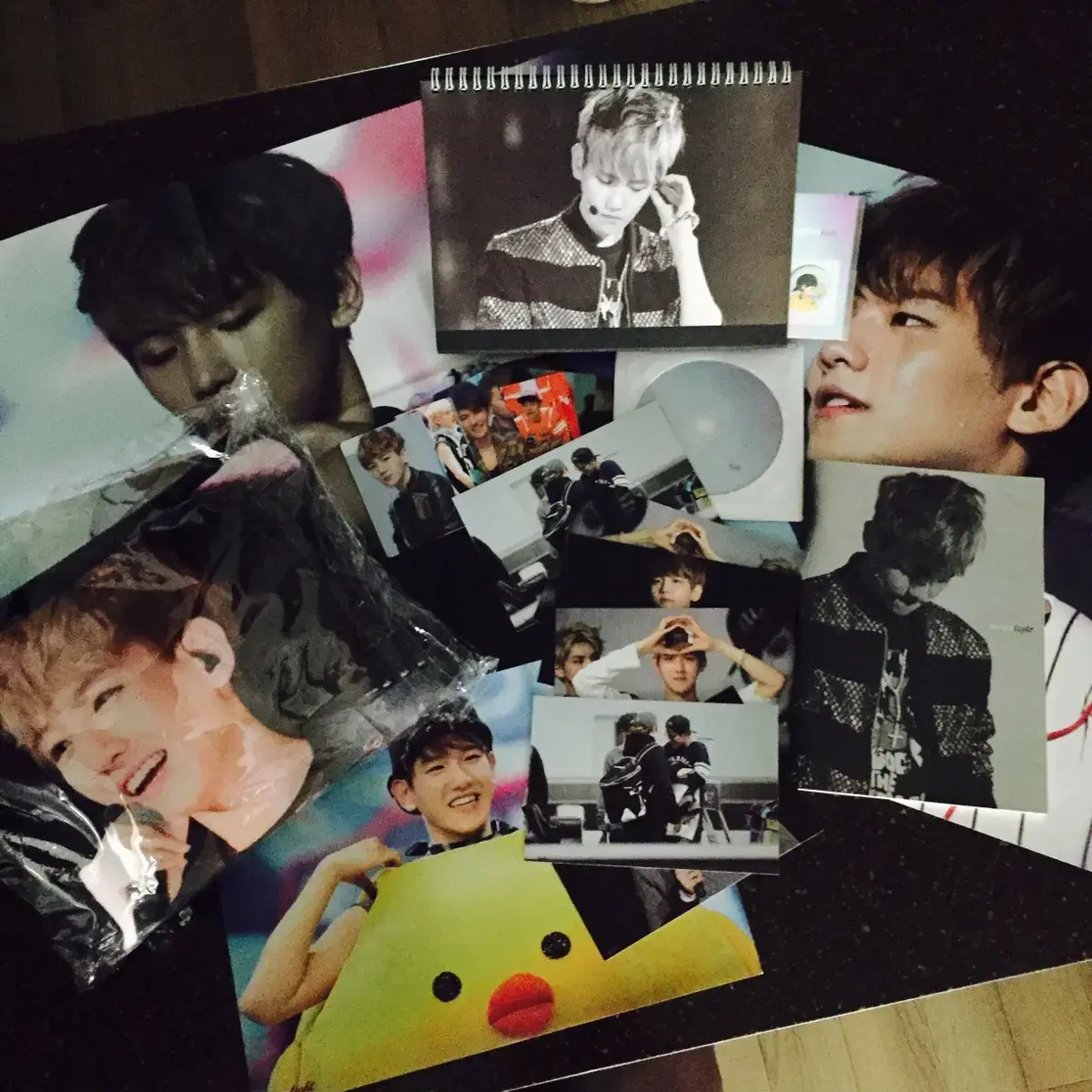 baekhyun byun baekhyun Honeybee Photobook + Blanket + DVD