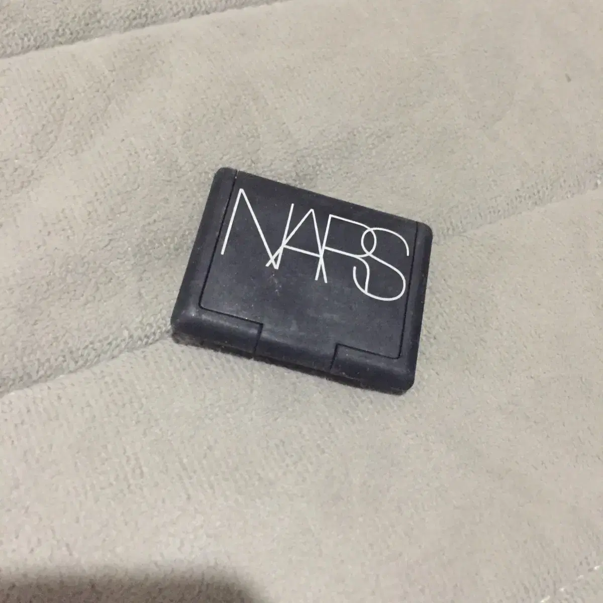 NARS 아이섀도우 라싸