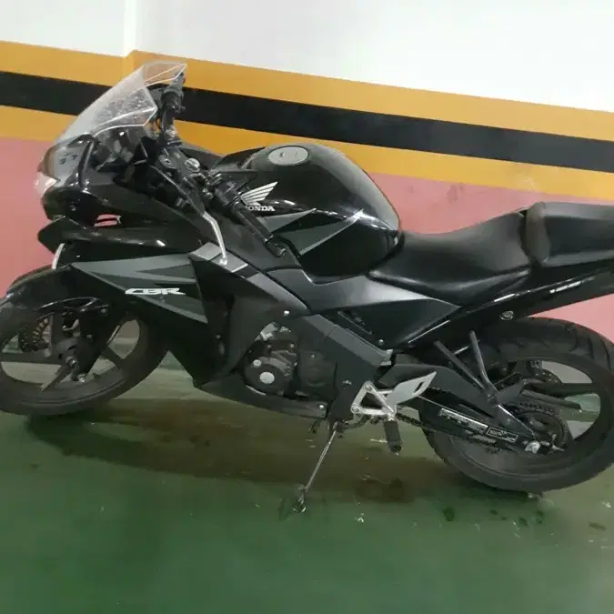 cbr125 12년식