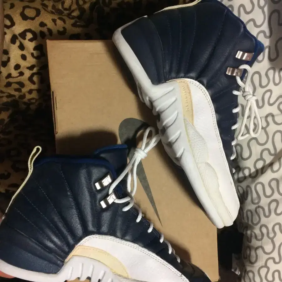 Air Jordan 12 OG Navy (BG)