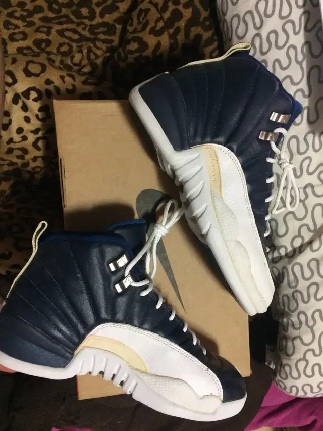 Air Jordan 12 OG Navy (BG)