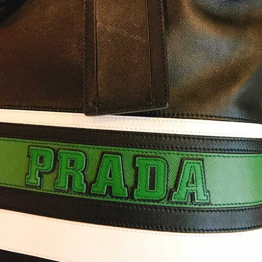 prada 프라다 정품 가방(롯데백화점본점)