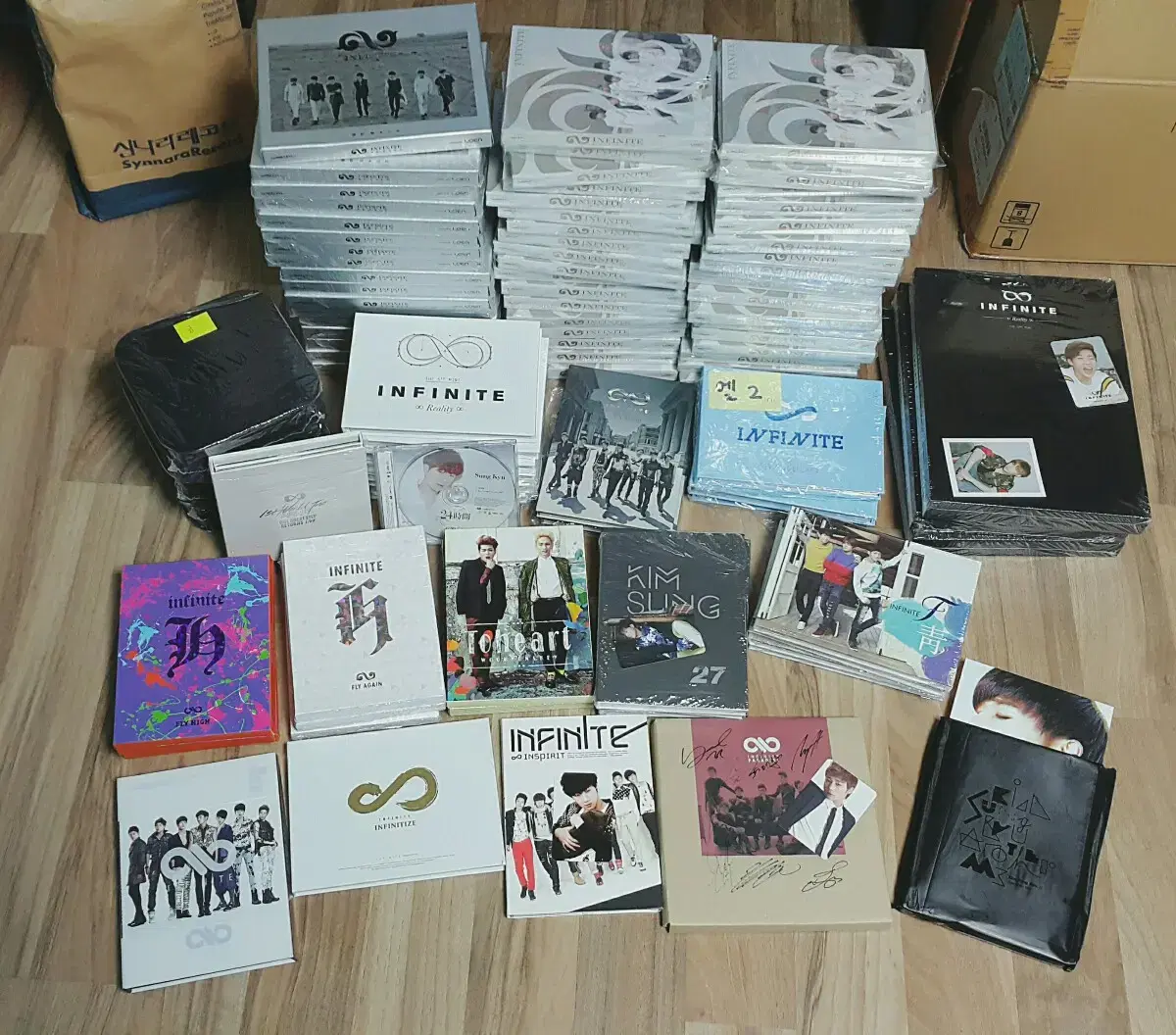 (Unconditional $5) infinite album dvd Sells merchandise.