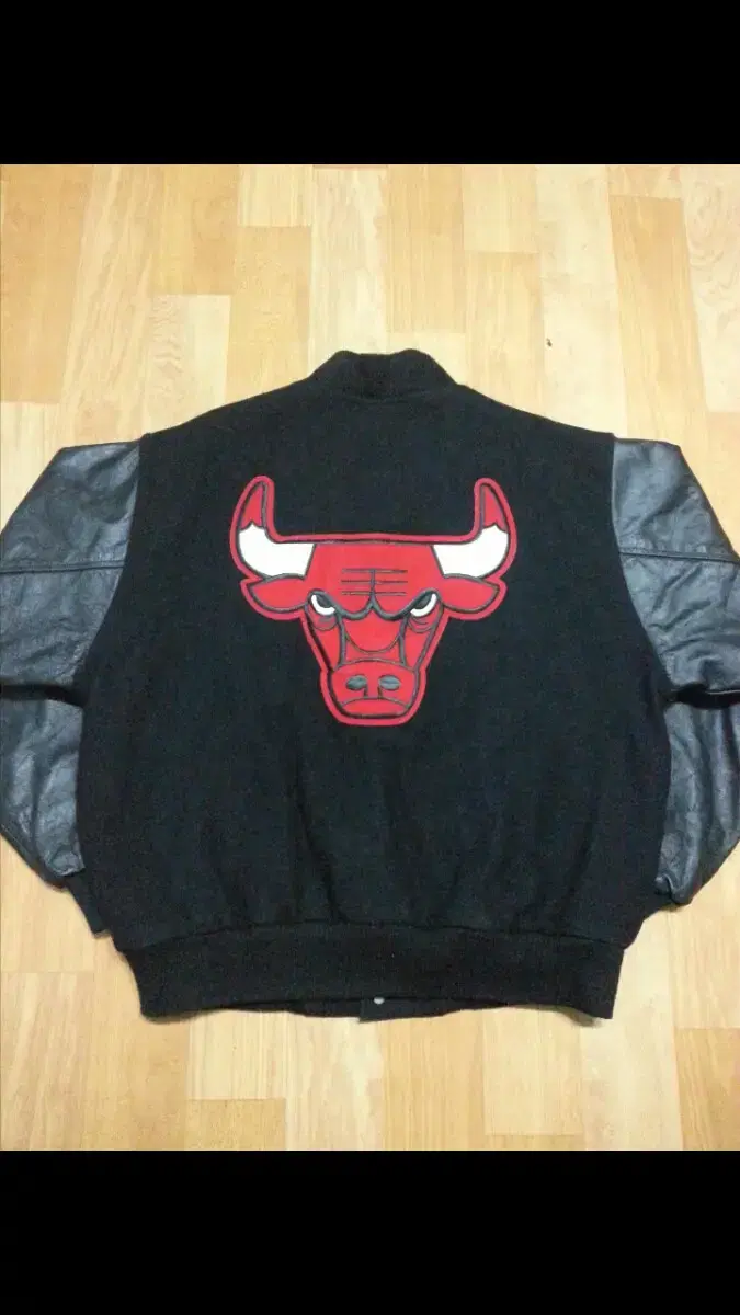 [XL]Chicago Bulls 90's Varsity Jacket Chalk Line Old School