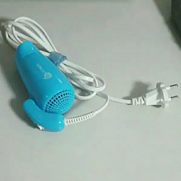 Mini hair dryer