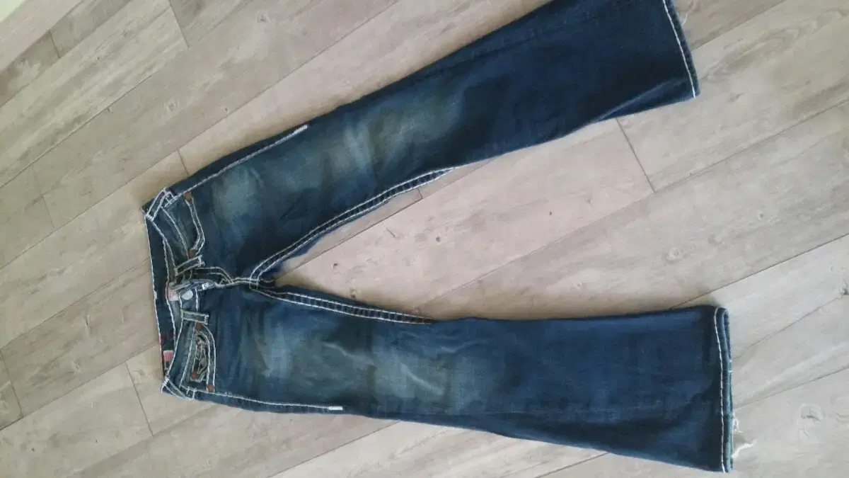 [26] Trulillion Women's Jeans Size 26