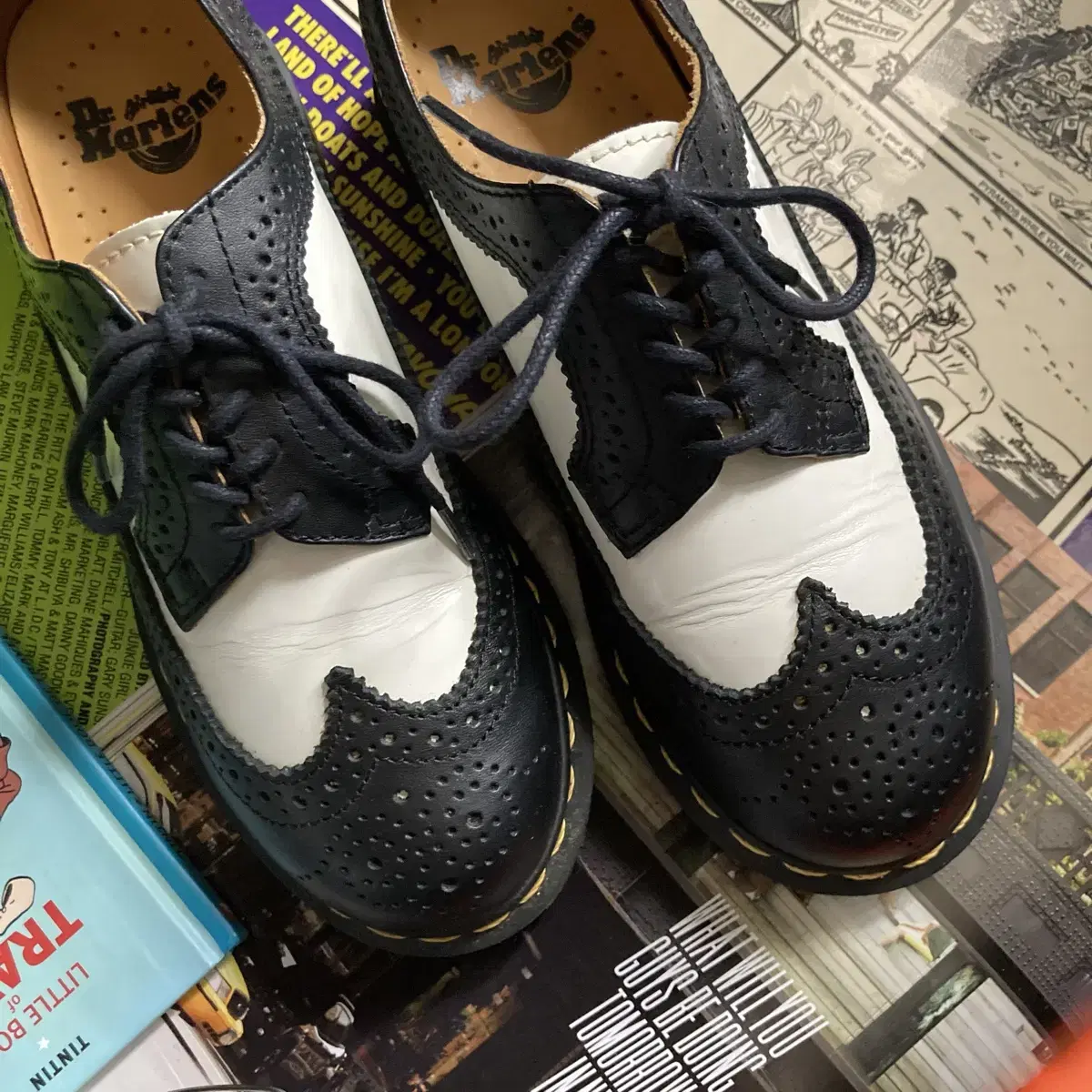 Dr martens 닥터마틴 3989 미키 윙팁 플랫폼 로퍼