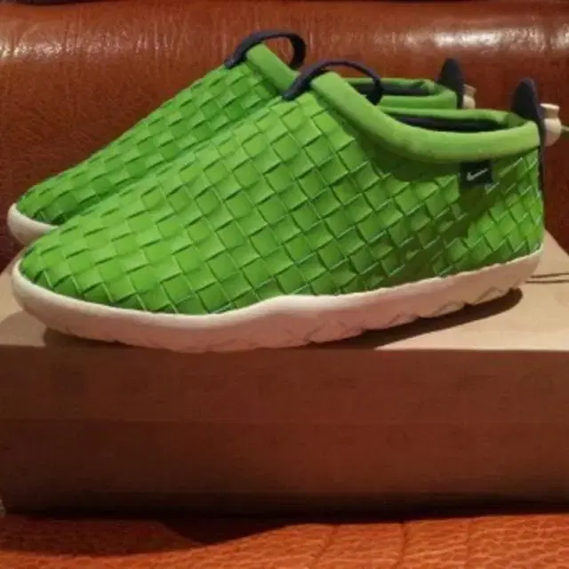 AIR MOC LT APPLE GREEN 에어목