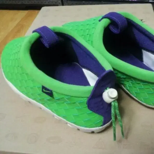 AIR MOC LT APPLE GREEN 에어목