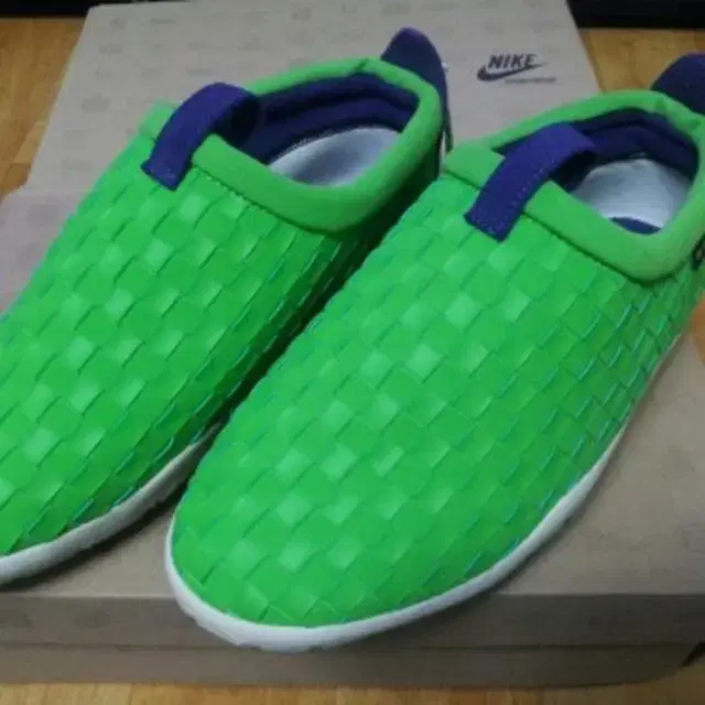 AIR MOC LT APPLE GREEN 에어목