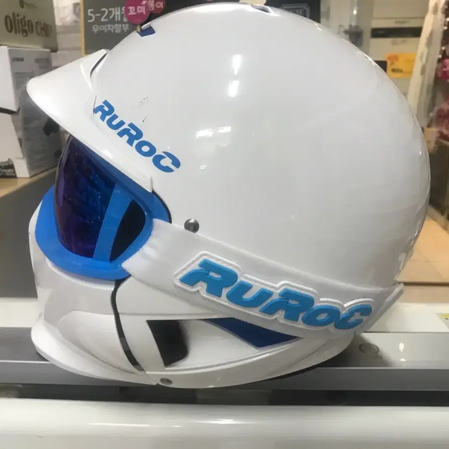 루룩헬멧 RuRoc RG1-DX ICE M/L 팜니다.