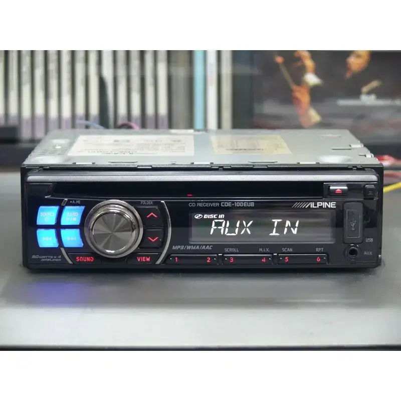 알파인 CDE-100EUB  CD / USB / AUX / RADIO지원