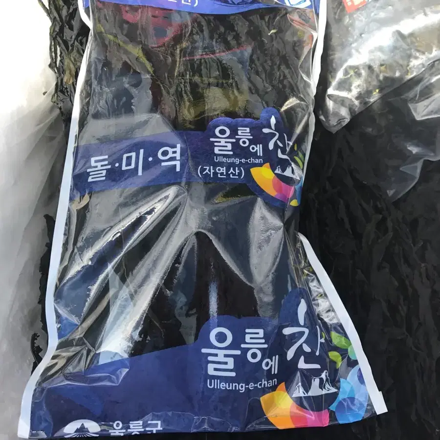 울릉도 자연산 돌미역 직접제배 특가할인 전국칼배송 선물용 및 건강보호식품