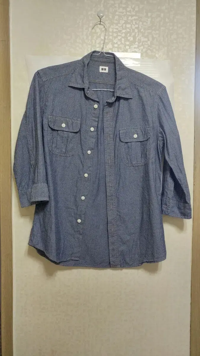 [M] UNIQLO 7-Piece Dot Shirt 95