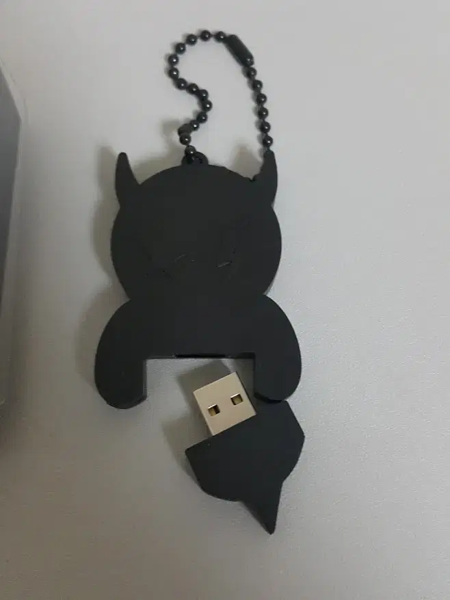 새상품-[SUPERCOMMA B]8GB USB