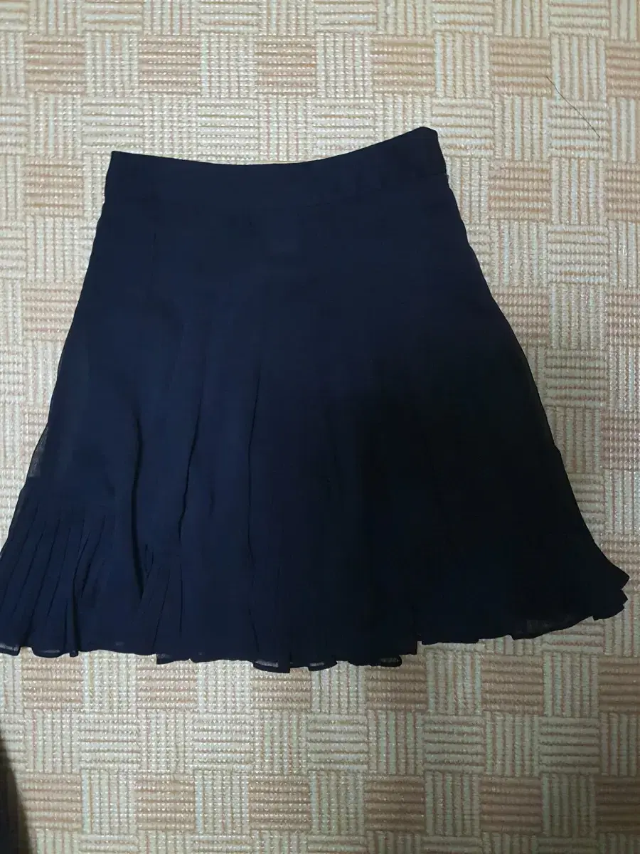 [55] 2 times. Visit New York Chiffon Skirt 55