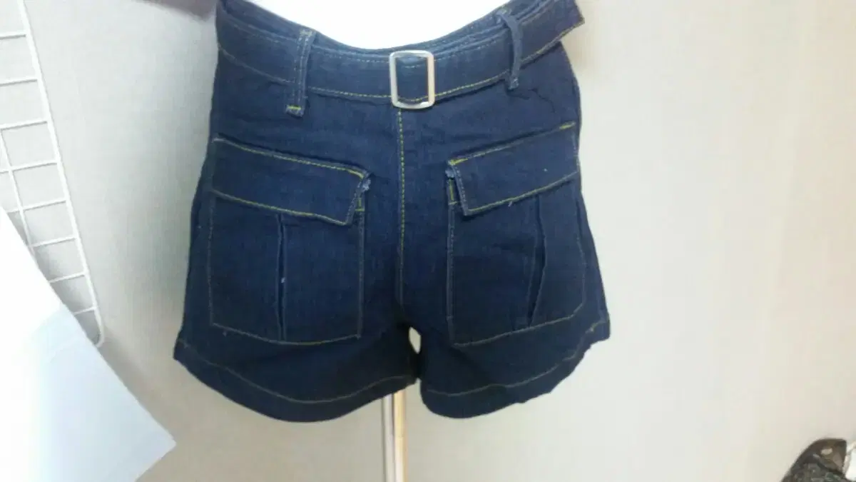 New arrivals Belle jin vahn shorts