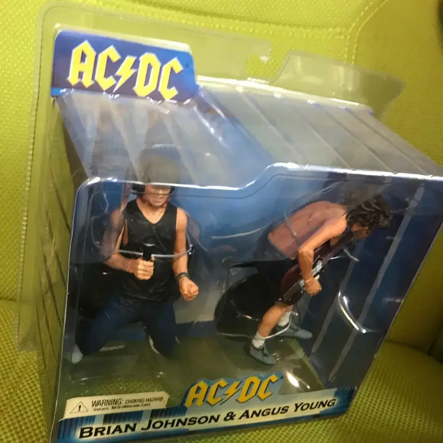 Brian Johnson Angus Young 브라이언 존슨 피규어