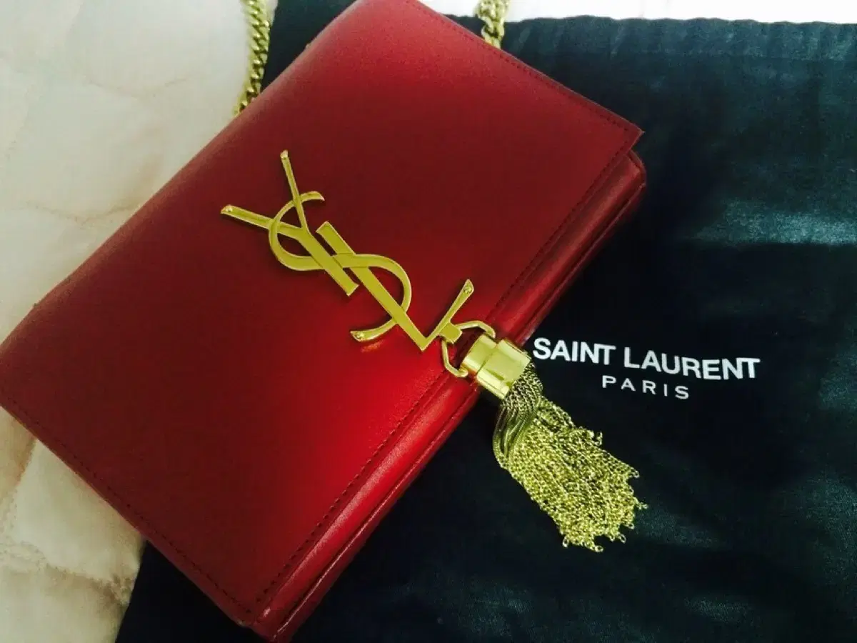 YSL 생로랑 미니백 카상드르체인