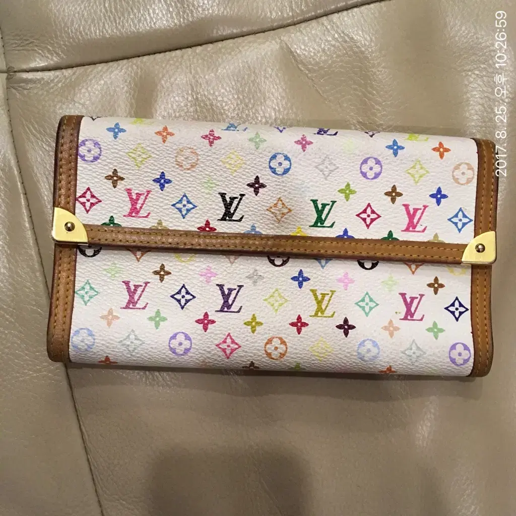 [Genuine] Louis Vuitton Multicolor White Long Wallet