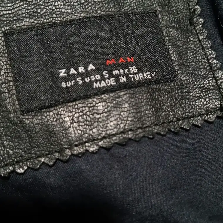 [100] zara 슬림핏 가죽자켓