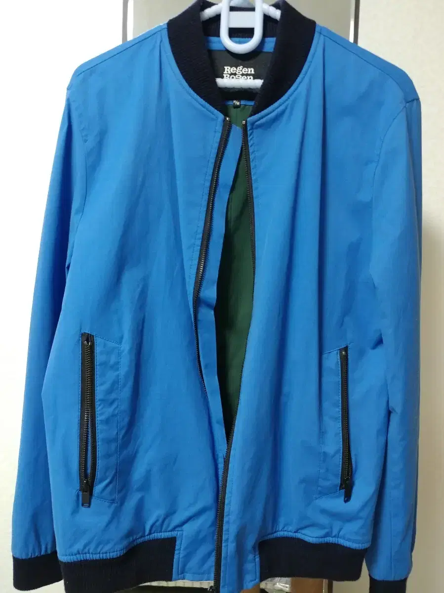 [M] bloo jacket