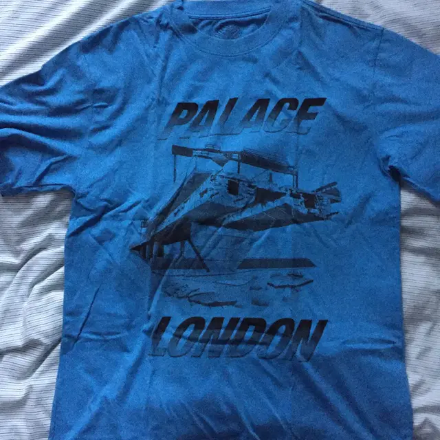 팔라스 반팔티 16SS Palace London logo