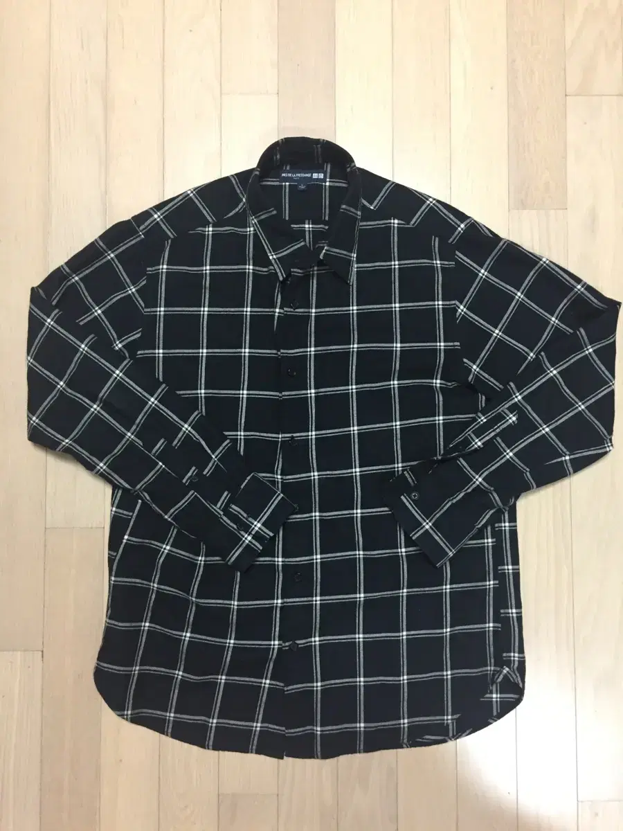 Uniqlo Innes collaboration flannel shirt for sale.