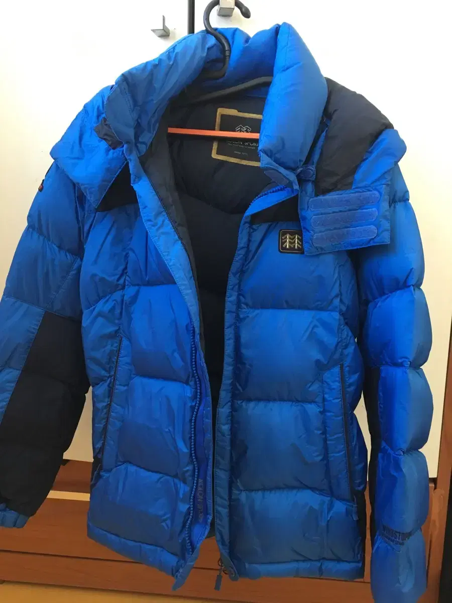 Kolon Hestia down jacket