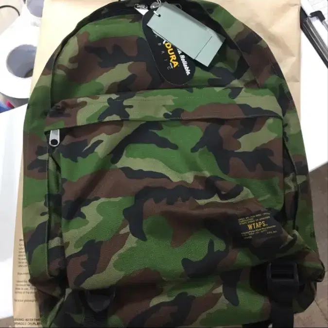 wtaps 카모 백팩 팝니다