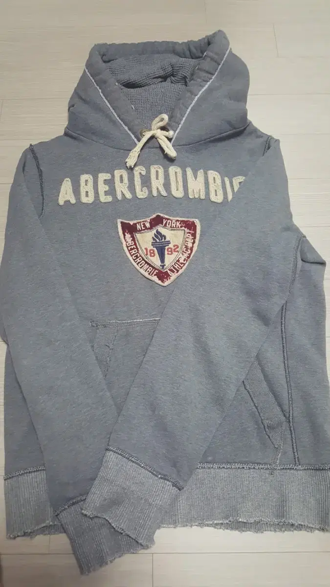 [S] Abercrombie hoodie