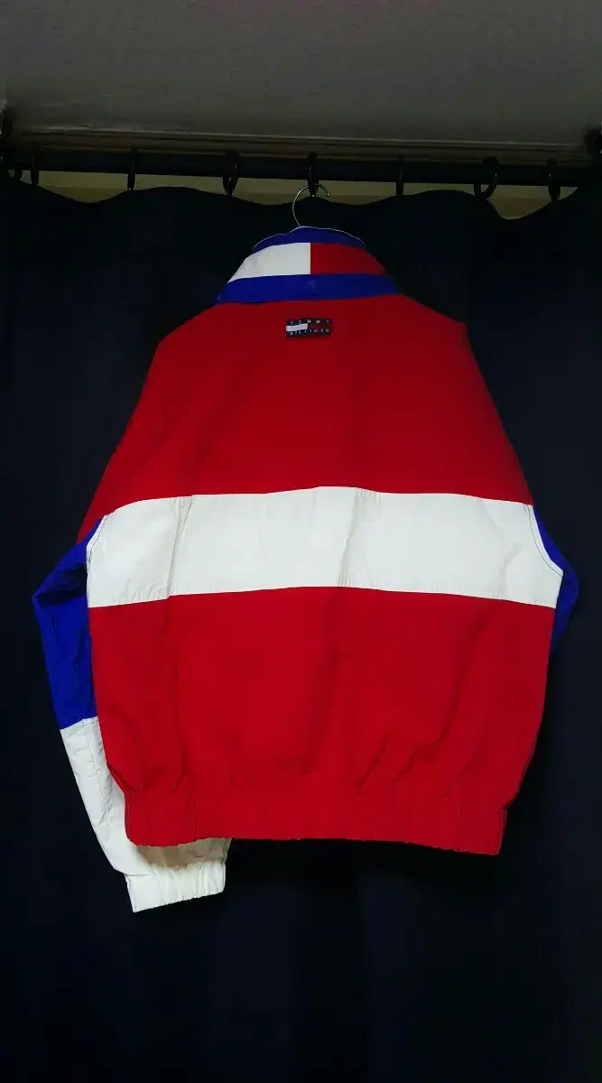 [L] Tommy Hilfiger Old School Necklogo Colorblock Jacket