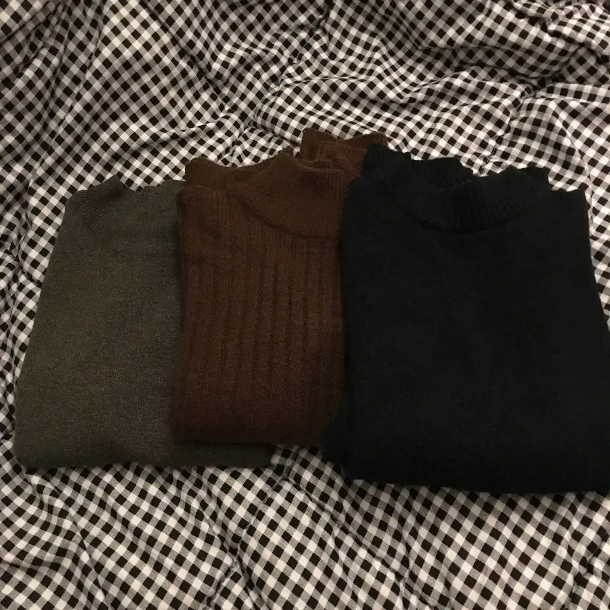 3 pieces of toned down new knitwear set (including UNIQLO knitwear) 2.3